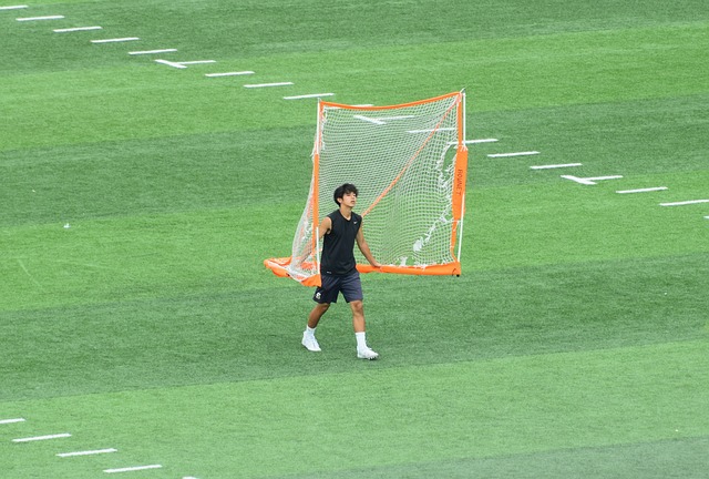 通过